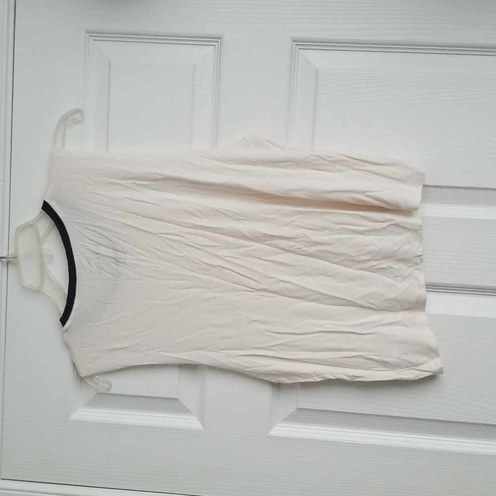 American Eagle Soft & Sexy Sleeveless Tee - Picture 6 of 11